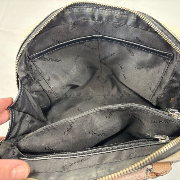 CALVIN KLEIN Boxy Small Satchel - Picture 7 of 11